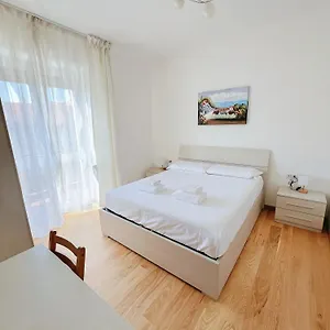 https://seveso-central-rooms.it-lombardy.com