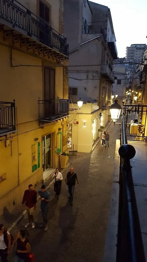 Hello World Bed and Breakfast Agrigento Italië
